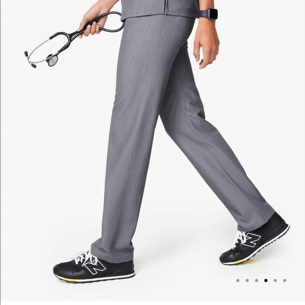 Livingston Basic Scrub Pant In Graphite. - image 3